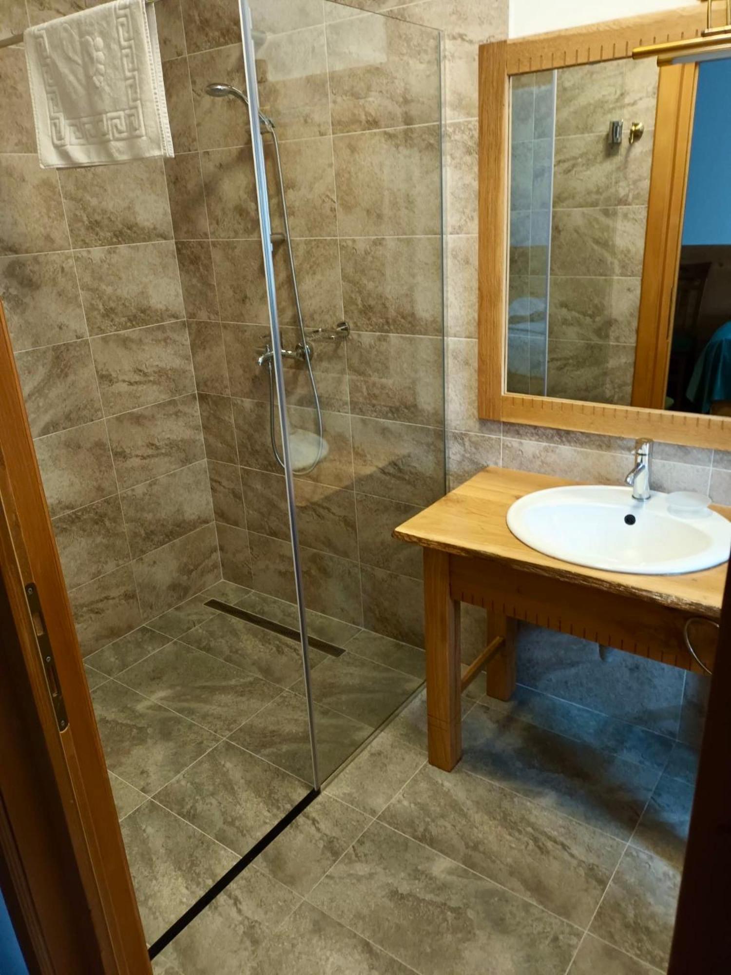 Pensiunea Coronita Vişeu de Sus Quarto foto