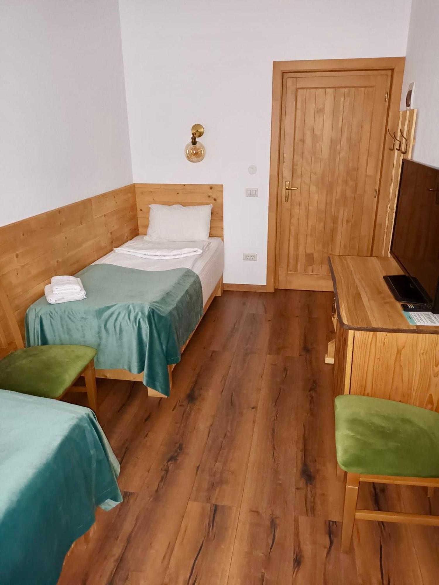 Pensiunea Coronita Vişeu de Sus Quarto foto